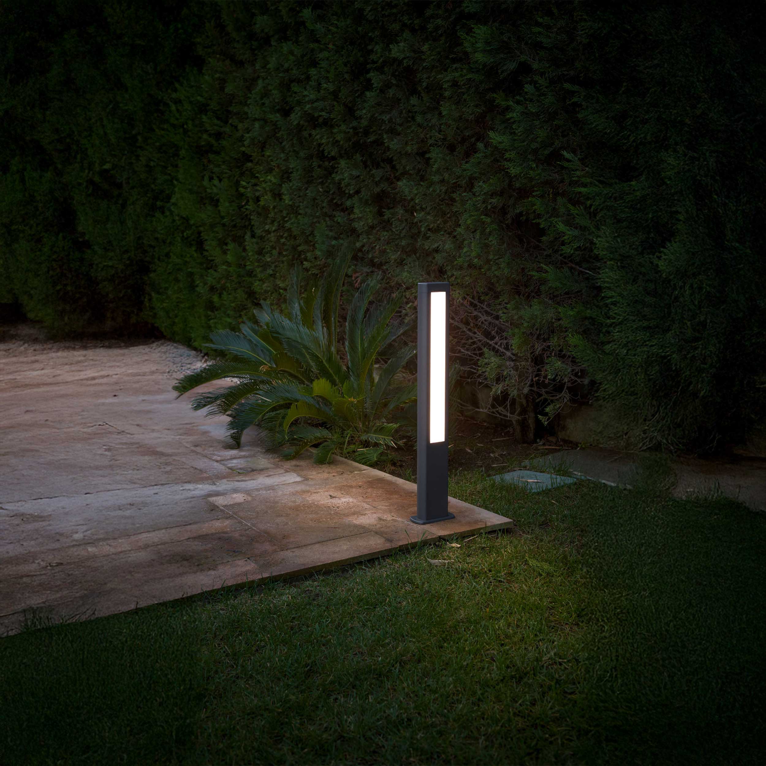 Faro Nanda LED-udendørs søjlearmatur IP54