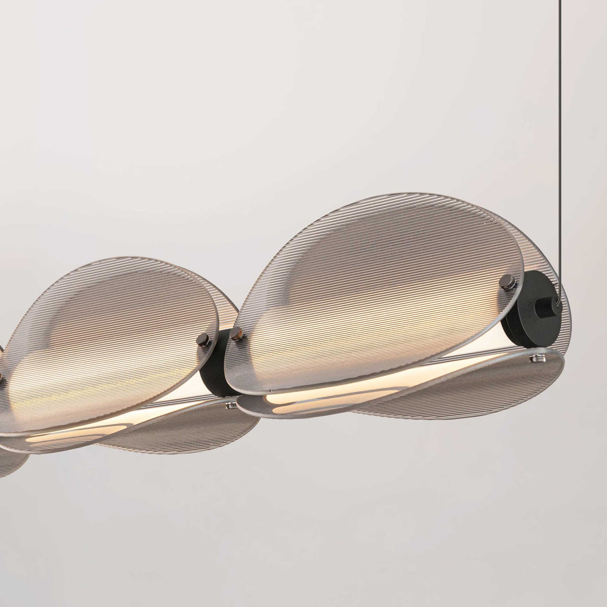 Nova Luce Noir LED-pendel, langstrakt