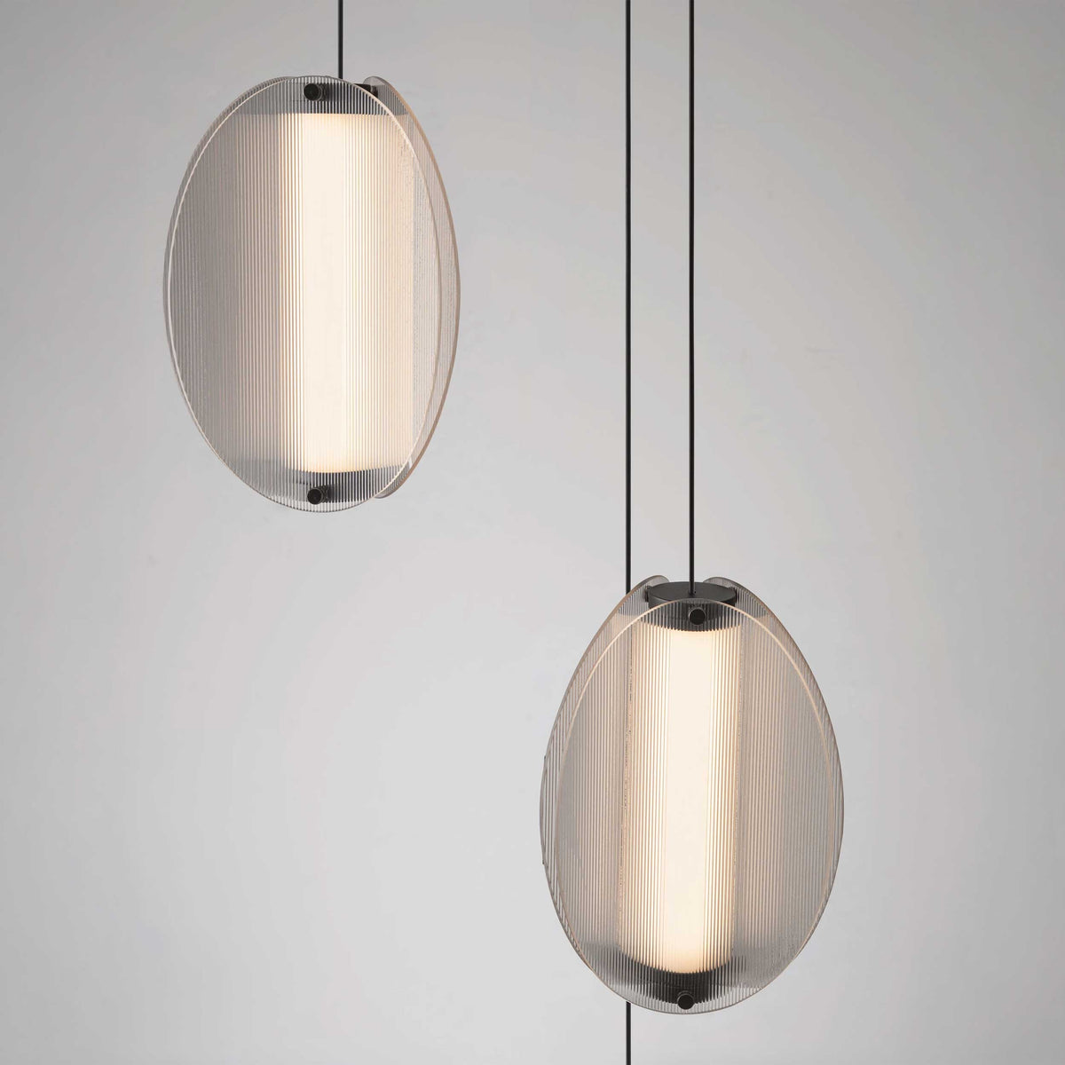 Nova Luce Noir LED-pendel, lodret
