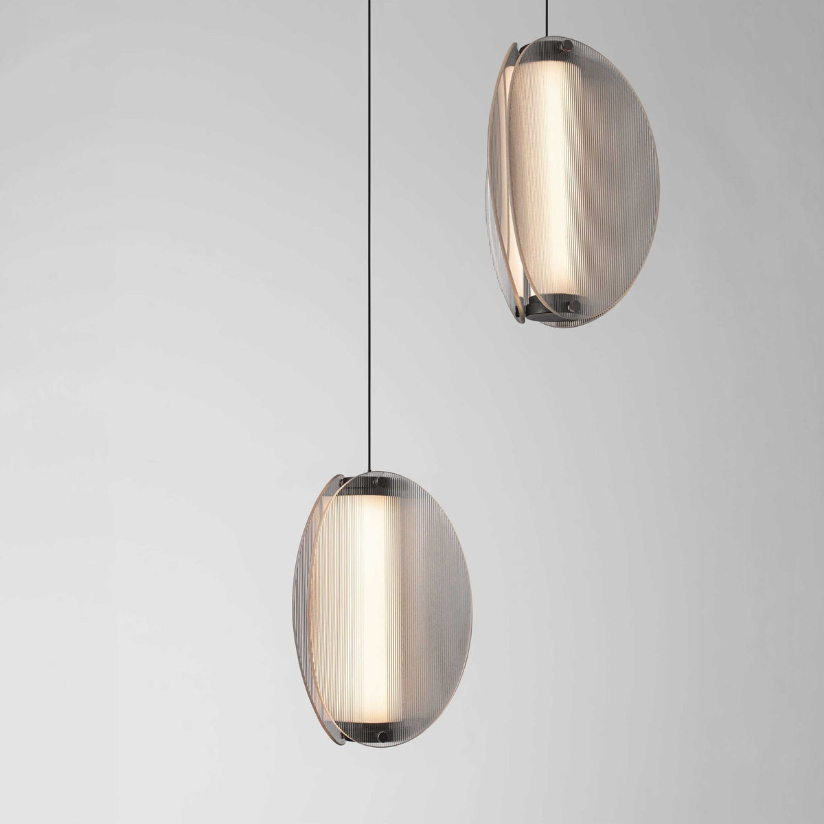 Nova Luce Noir LED-pendel, lodret