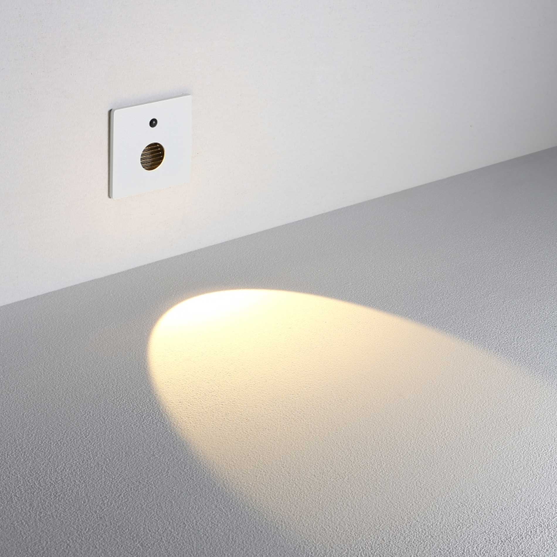 Ascend LED schodišťové zápustné svítidlo s pohybovým senzorem