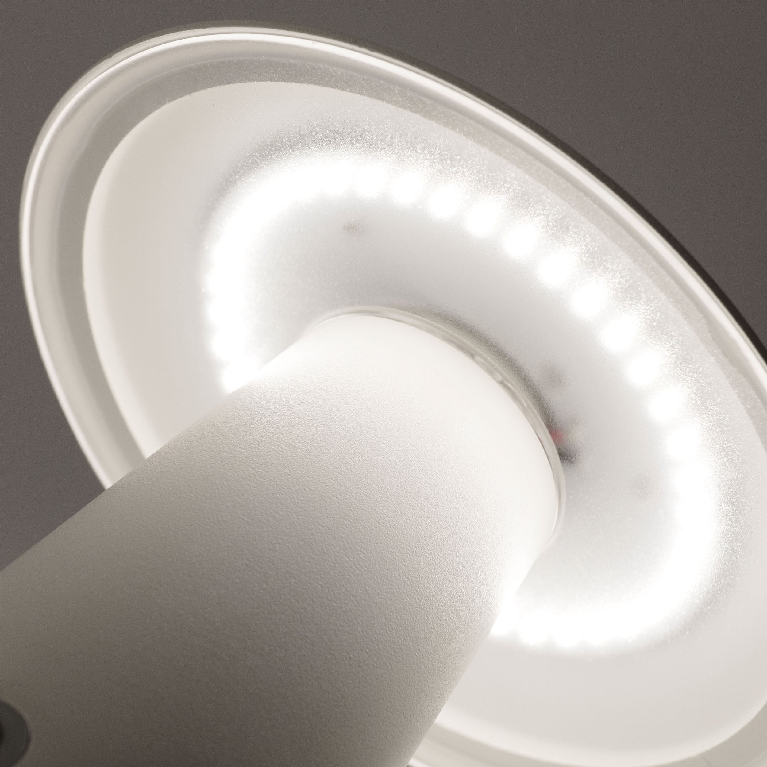 Faro Task LED bærbar bordlampe