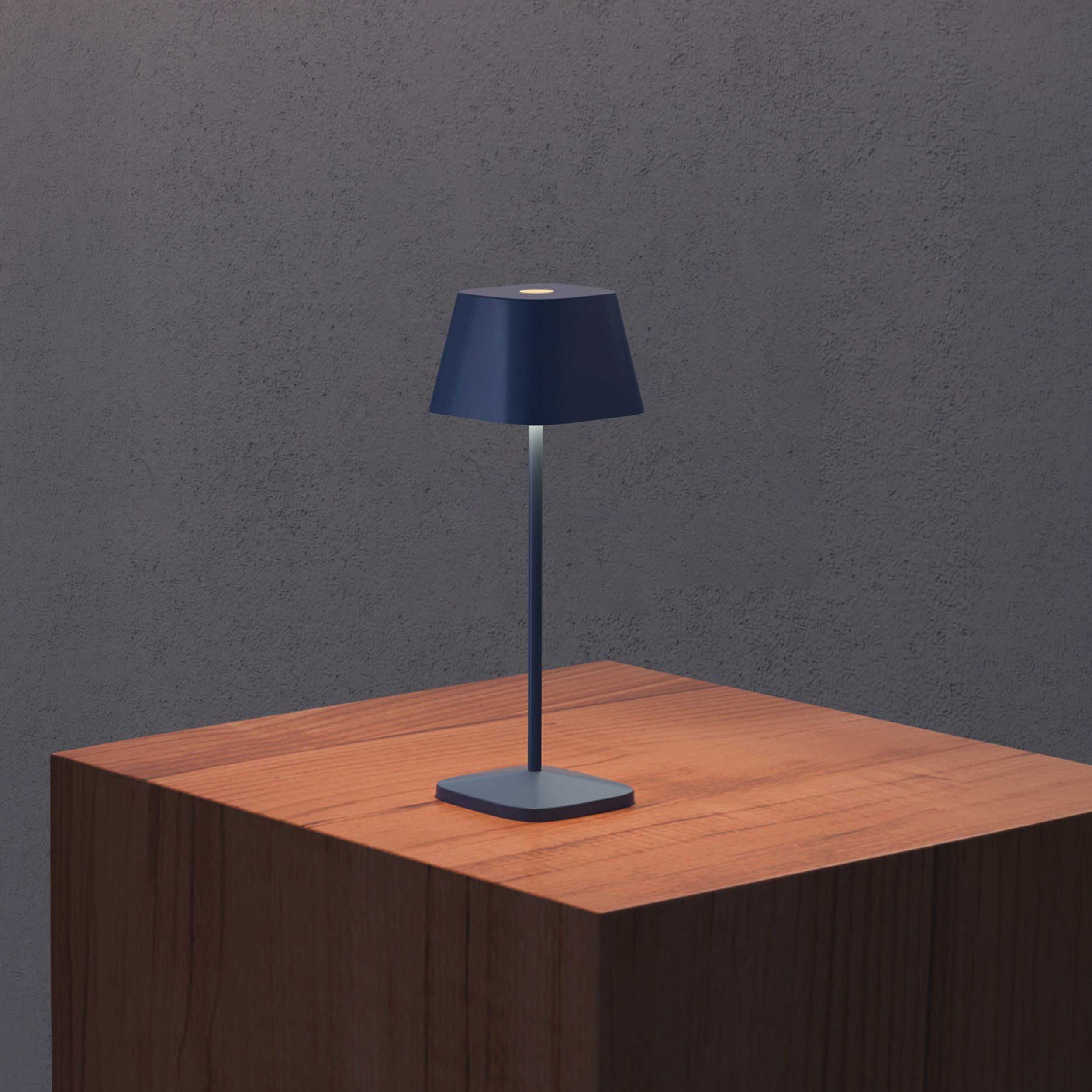 VK Light Opos LED bordlampe, bærbar, IP65, firkantet
