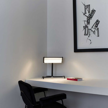 DCW éditions Biny LED stolní svítidlo