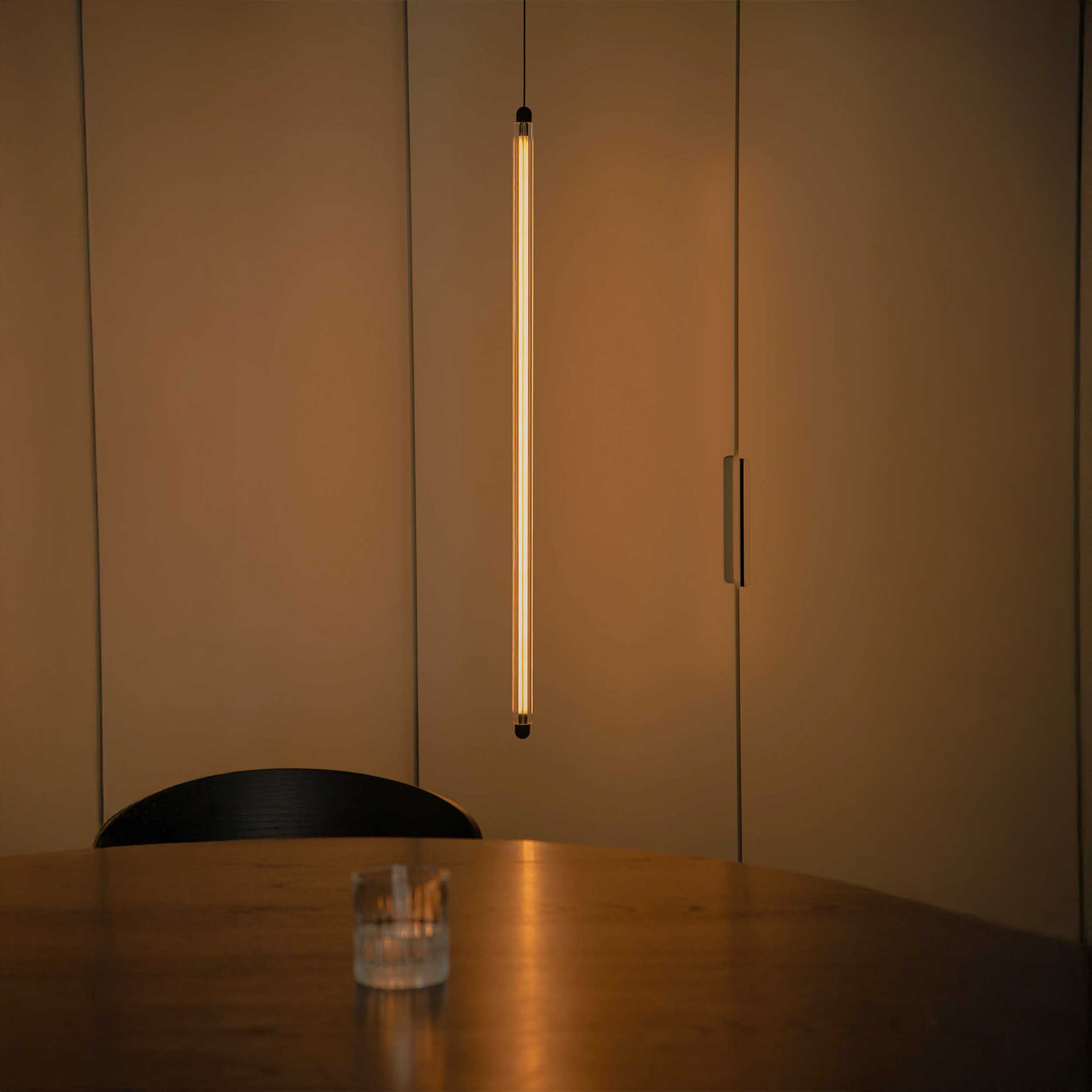 Faro Lumina LED 1L lodret pendel