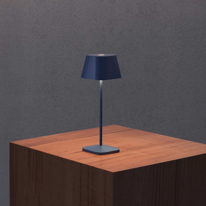 VK Light Opos LED bordlampe, bærbar, IP65, firkantet