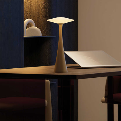 VK Light Sora bordlampe