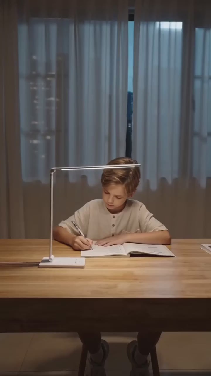 Indlæs video: Nia Square LED